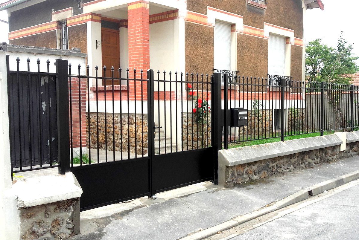 Portail acier clôture assortie pose Gentilly Val-de-Marne