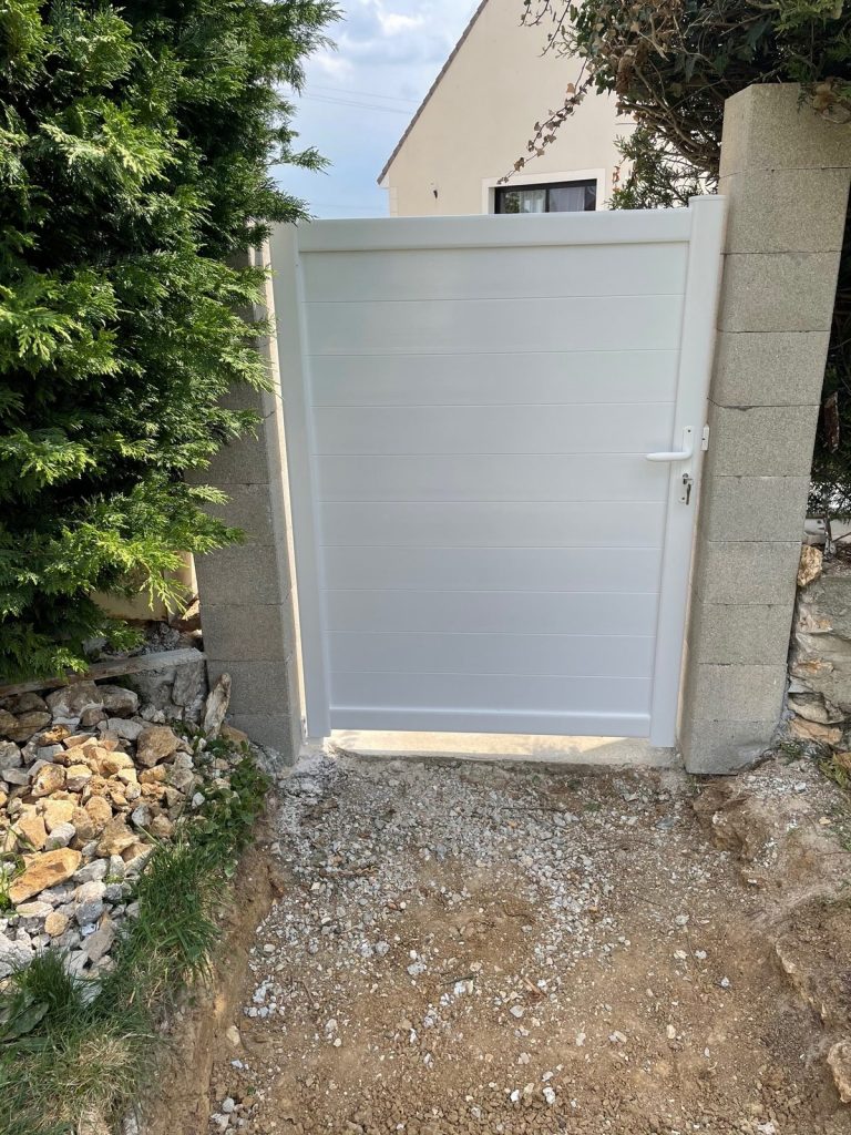 Portillon aluminium pose rénovation région parisienne Île-de-France