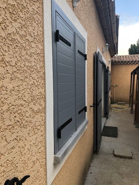 Volet battant aluminium sur mesure pose maison region parisienne