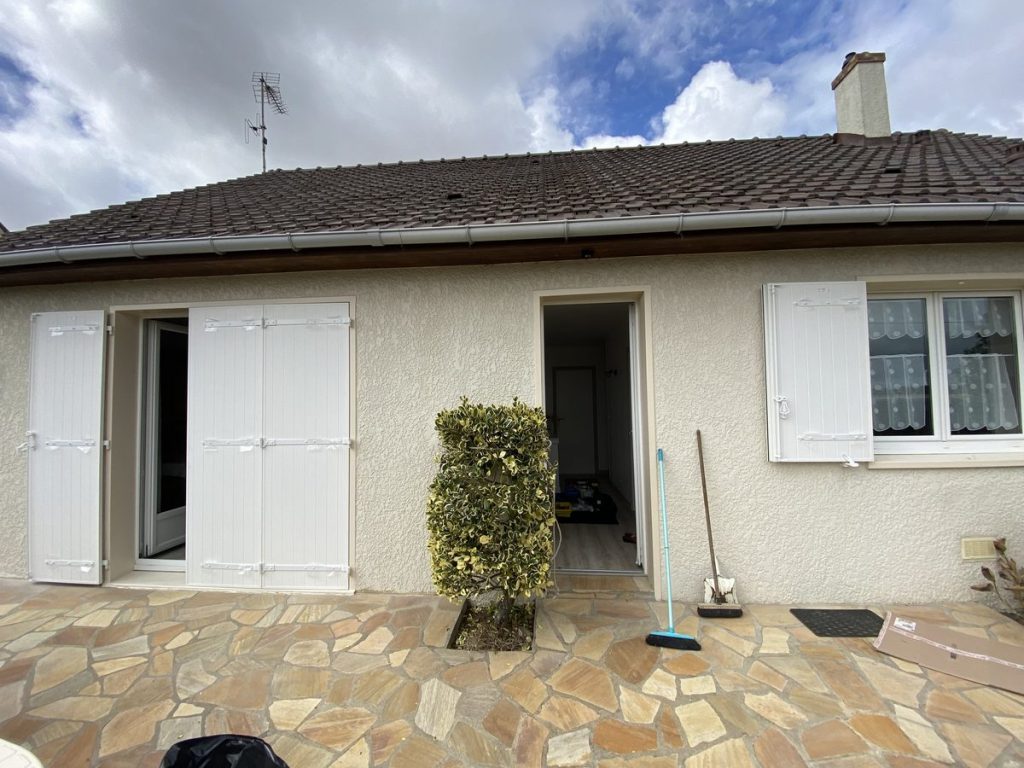 volets-battants-pose-renovation-region-parisienne