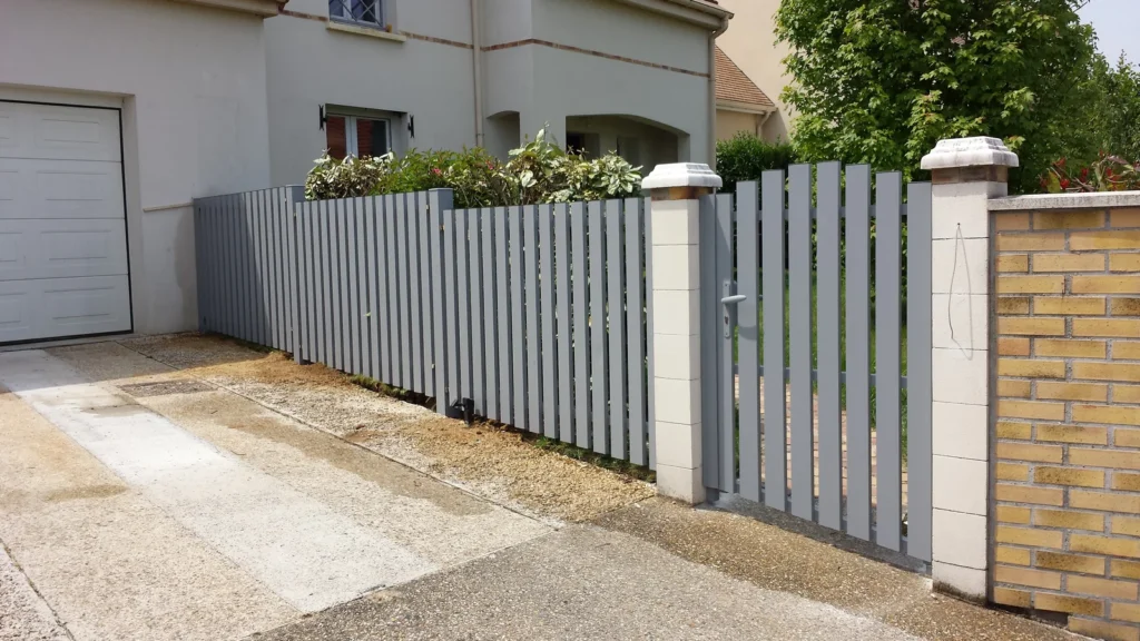 Clôture aluminium sur mesure - réalisation Rouen (Normandie)
