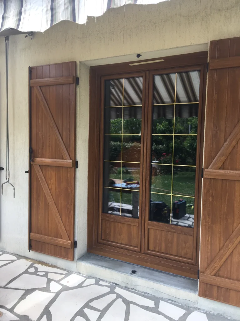 Fenêtre PVC sur mesure - réalisation Besançon (Bourgogne-Franche-Comté)