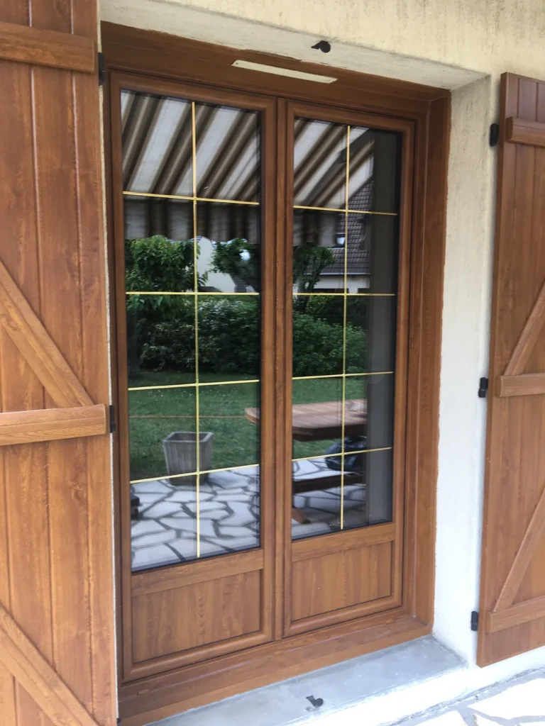 Fenêtre PVC sur mesure - réalisation Besançon (Bourgogne-Franche-Comté)