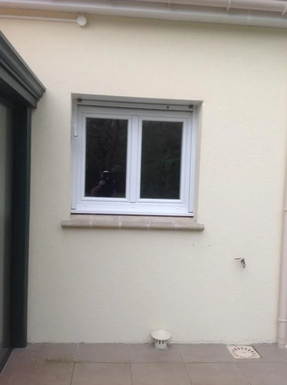Fenêtre PVC sur mesure - réalisation Besançon (Bourgogne-Franche-Comté)
