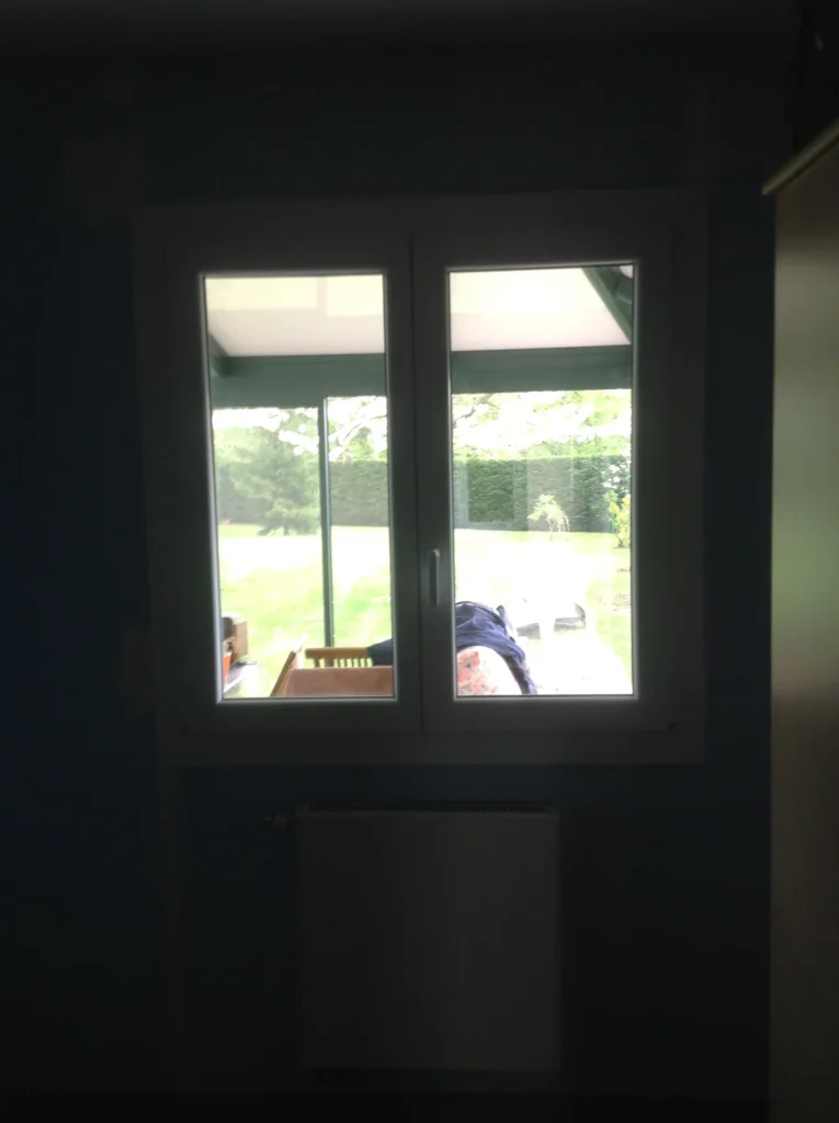 Fenêtre PVC sur mesure - réalisation Dijon (Bourgogne-Franche-Comté)