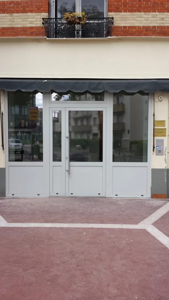 Fenêtre PVC sur mesure - réalisation Besançon (Bourgogne-Franche-Comté)