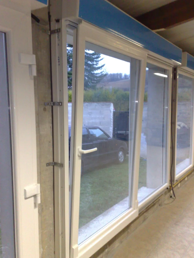 Fenêtre PVC sur mesure - réalisation Amiens (Hauts-de-France)