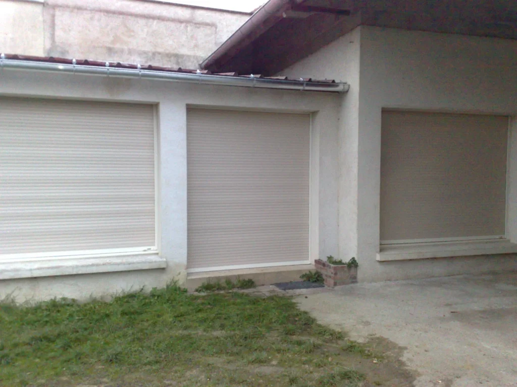 Volet roulant aluminium blanc - r\u00e9alisation France