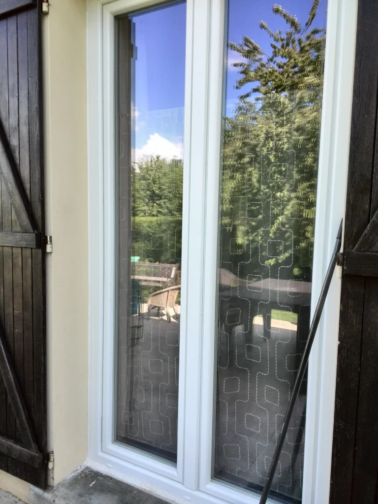 Fen\u00eatre PVC blanche sur mesure - r\u00e9alisation France