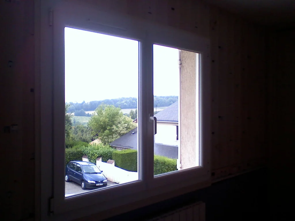 Fenêtre PVC sur mesure - réalisation Lille (Hauts-de-France)