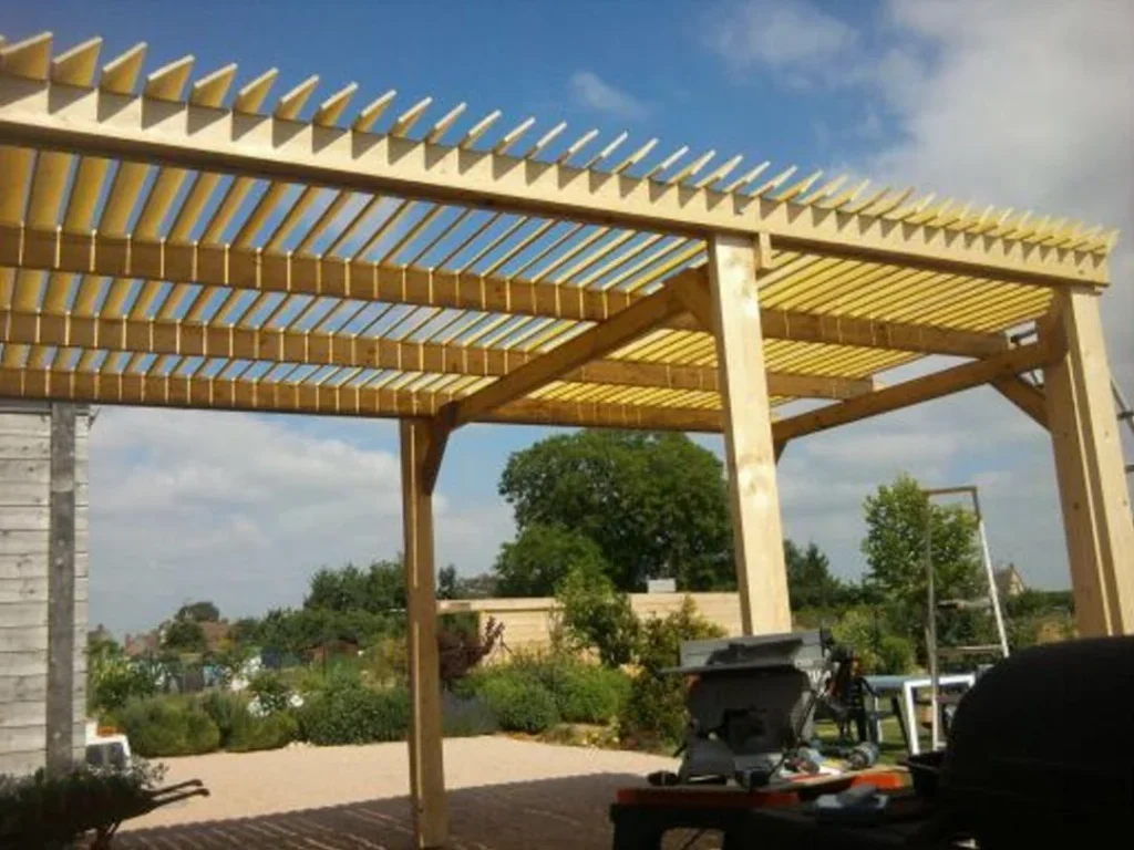 Pergola bioclimatique sur mesure - réalisation Tours (Centre-Val de Loire)