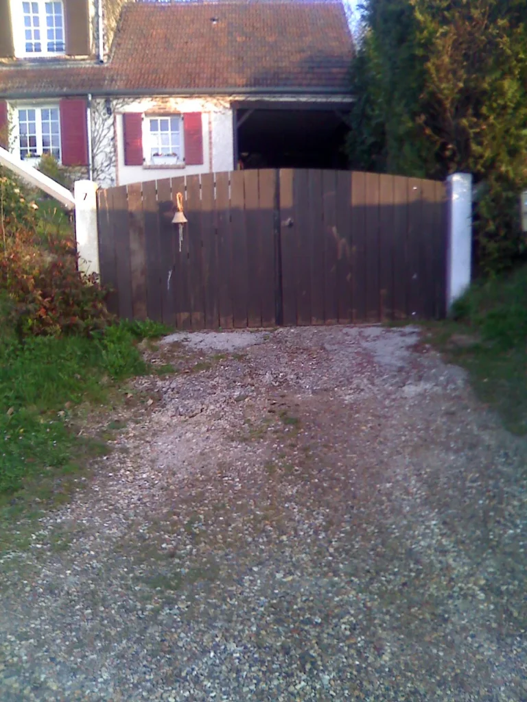 Portail aluminium sur mesure - réalisation Toulouse (Occitanie)