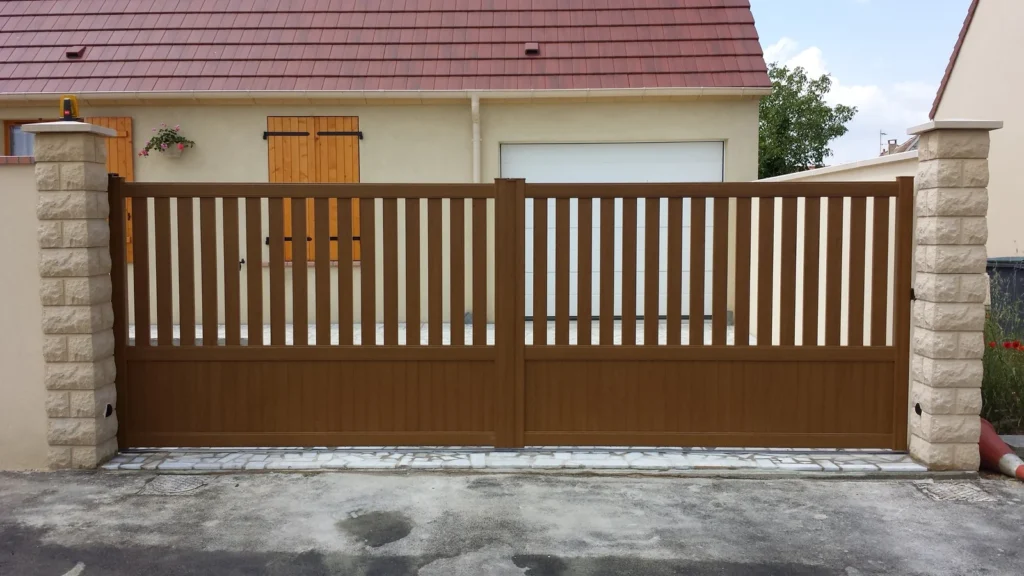 Portail aluminium sur mesure - réalisation Amiens (Hauts-de-France)