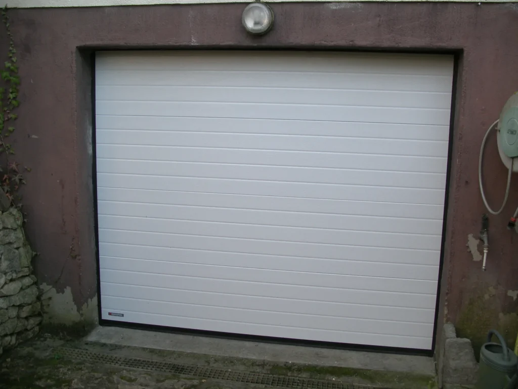 Portail aluminium sur mesure - réalisation Nancy (Grand Est)