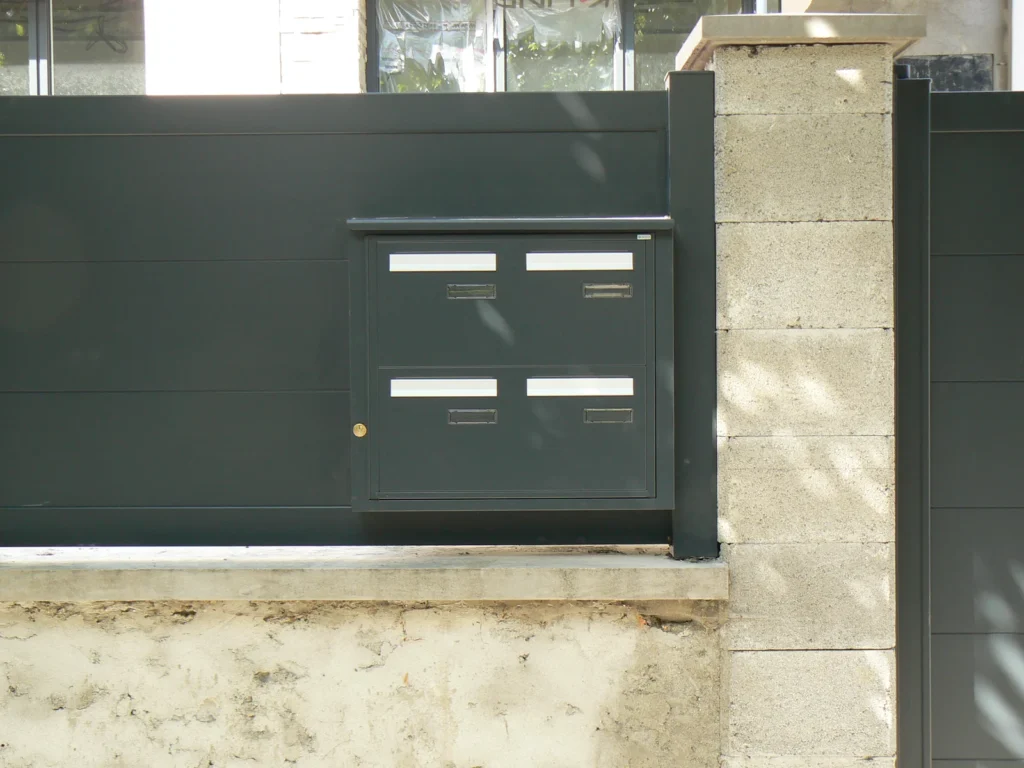 Portail aluminium sur mesure - réalisation Bordeaux (Nouvelle-Aquitaine)