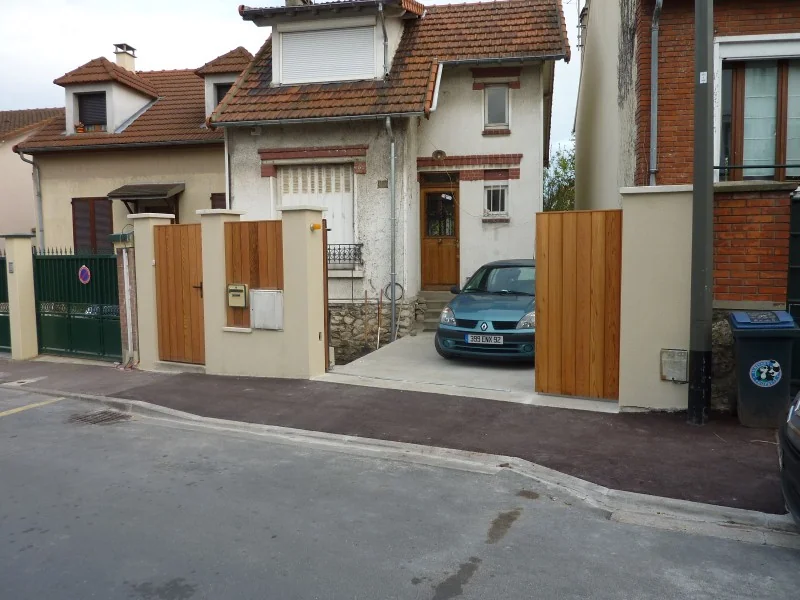 Portail aluminium sur mesure - réalisation Angers (Pays de la Loire)
