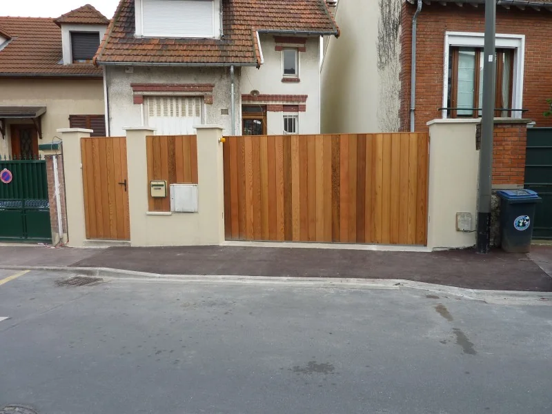Portail aluminium sur mesure - réalisation Montpellier (Occitanie)