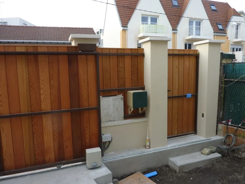 Portail aluminium sur mesure - réalisation Lille (Hauts-de-France)