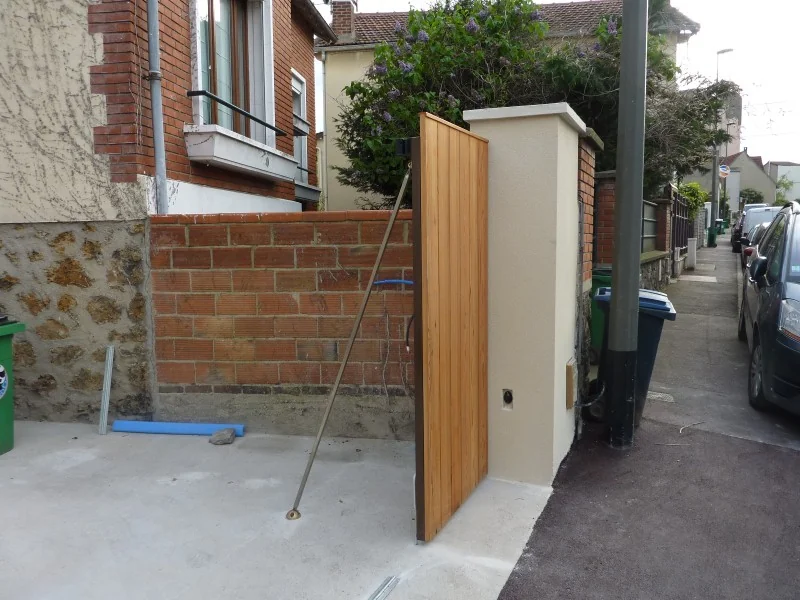 Portail aluminium sur mesure - réalisation Le Havre (Normandie)