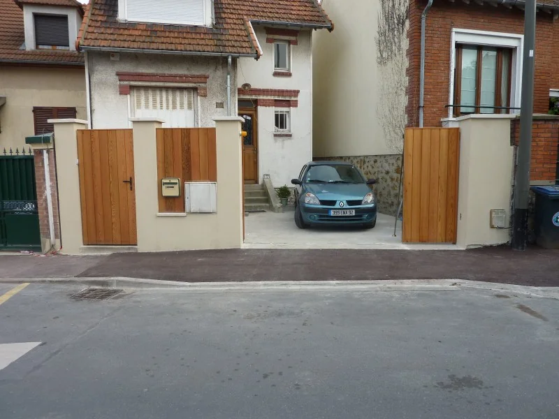 Portail aluminium sur mesure - réalisation Rennes (Bretagne)