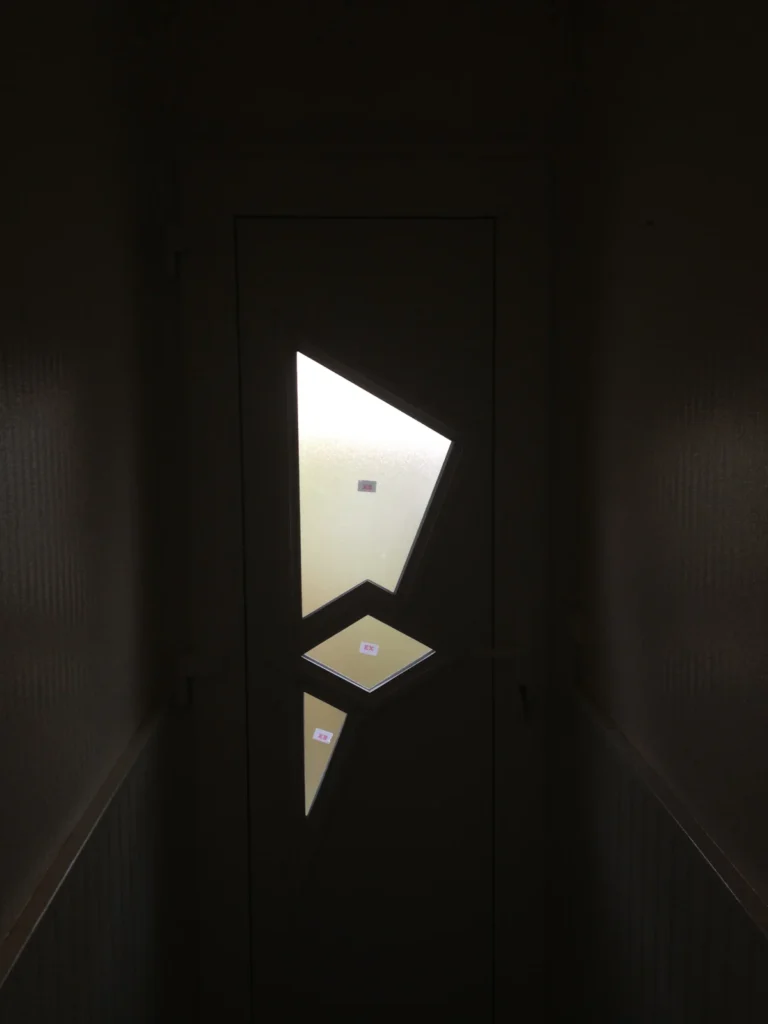 Porte d’entrée sur mesure - réalisation Marseille (Provence-Alpes-Côte d’Azur)