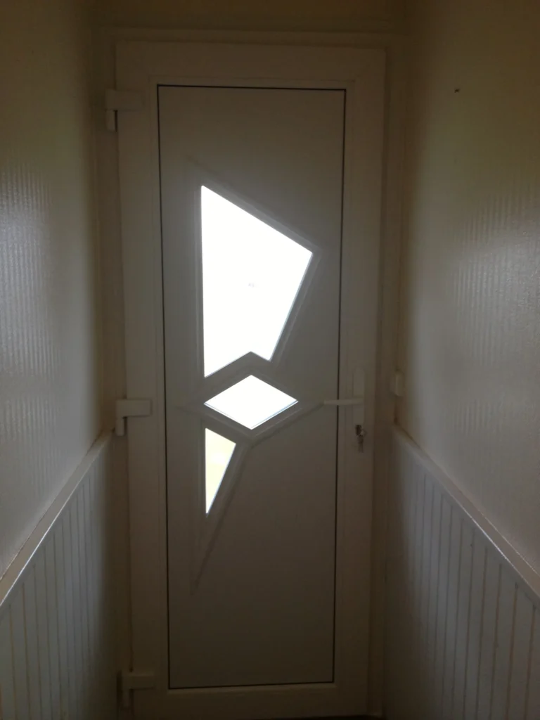 Porte d’entrée sur mesure - réalisation Bordeaux (Nouvelle-Aquitaine)