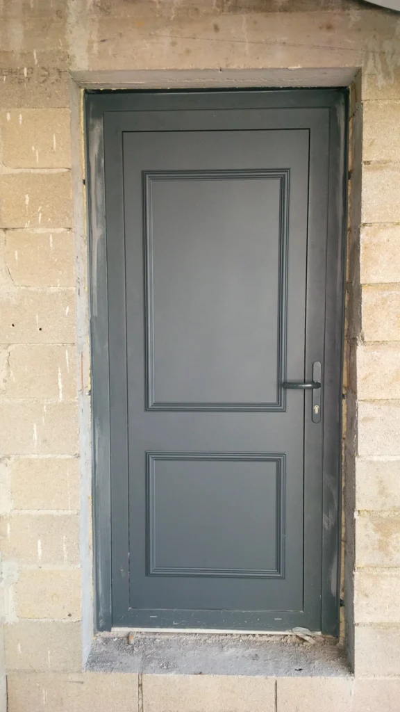 Porte d’entrée sur mesure - réalisation Perpignan (Occitanie)
