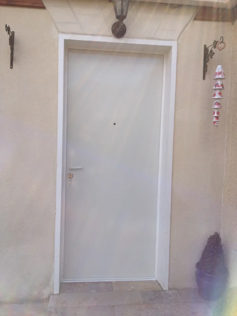 Porte d’entrée sur mesure - réalisation Bordeaux (Nouvelle-Aquitaine)