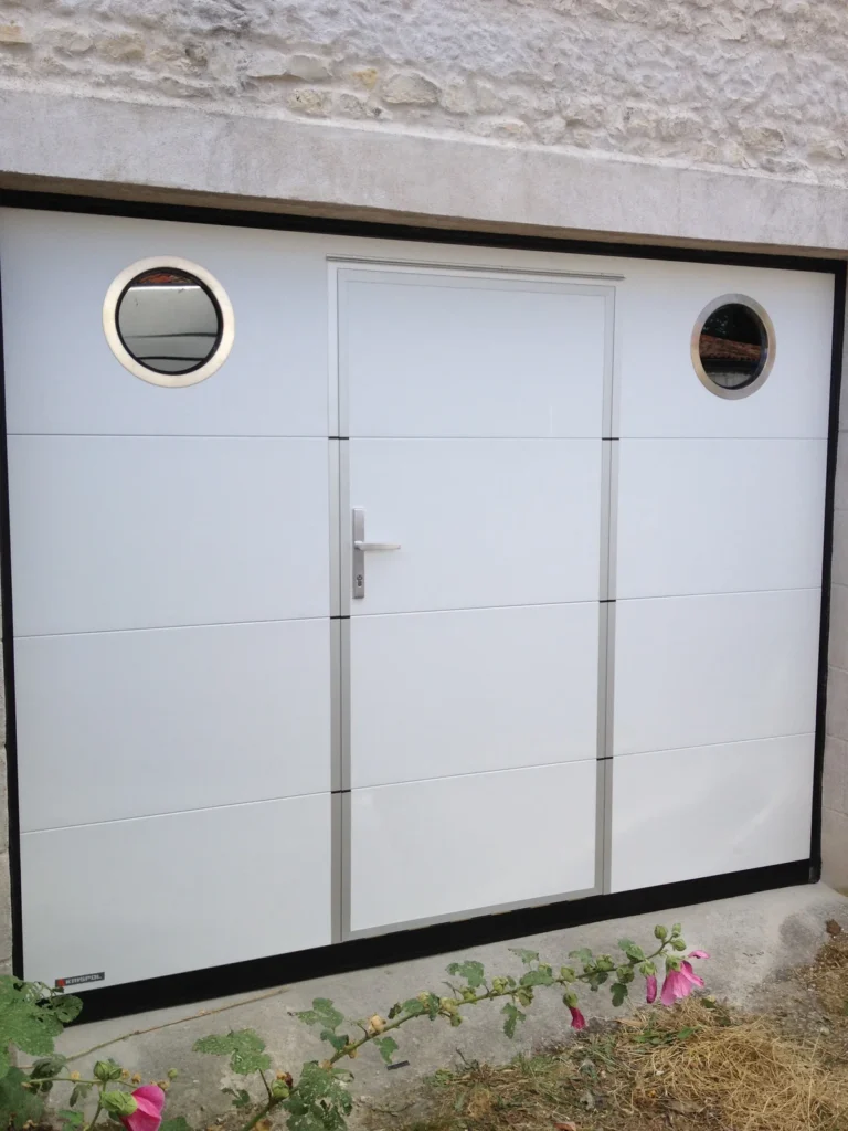 Porte de garage sectionnelle sur mesure - réalisation Yvelines (Île-de-France)