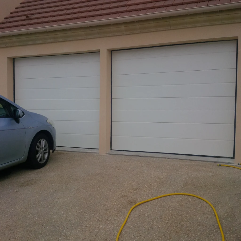 Porte de garage sectionnelle sur mesure - réalisation Strasbourg (Grand Est)