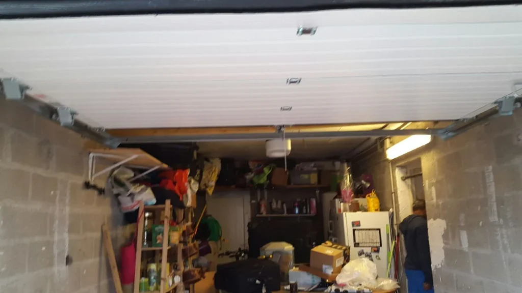 Porte de garage sectionnelle sur mesure - réalisation Le Havre (Normandie)