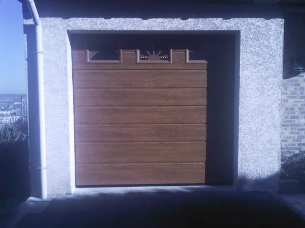 Porte de garage sectionnelle sur mesure - réalisation Orléans (Centre-Val de Loire)