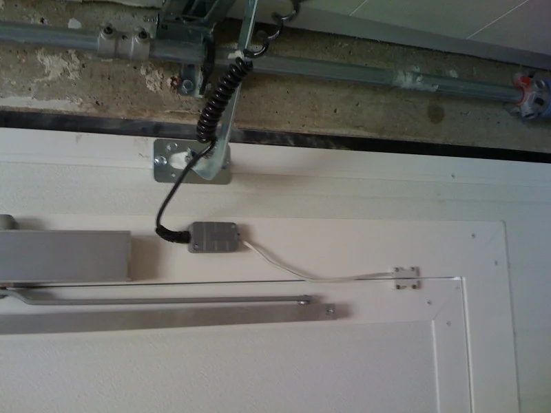 Porte de garage sectionnelle sur mesure - réalisation Metz (Grand Est)