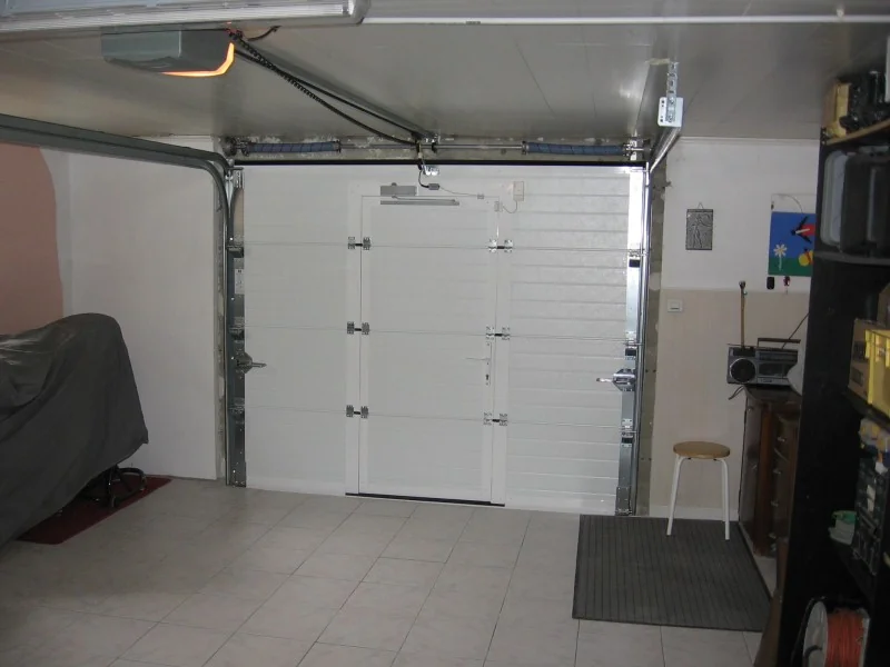Porte de garage sectionnelle sur mesure - réalisation Nice (Provence-Alpes-Côte d’Azur)
