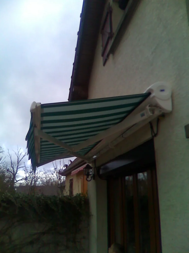 Store banne semi-coffre sur mesure - réalisation Perpignan (Occitanie)